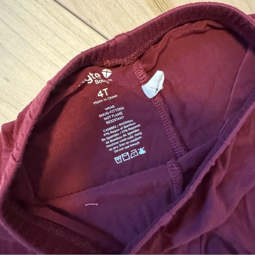 Kyte BABY Maroon Kids Pajama Set‎ 4T
